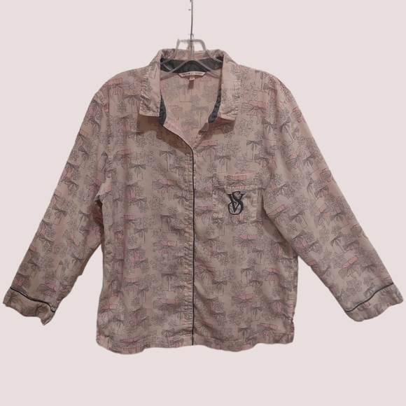 🌷3/$25 Victoria's Secret Pajama Top - Picture 2 of 4